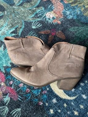 Frye Women's Tan Ankle Booties
